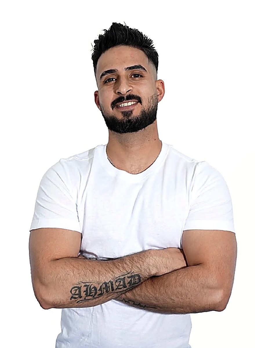 AHMAD, Barber at International Cuts
